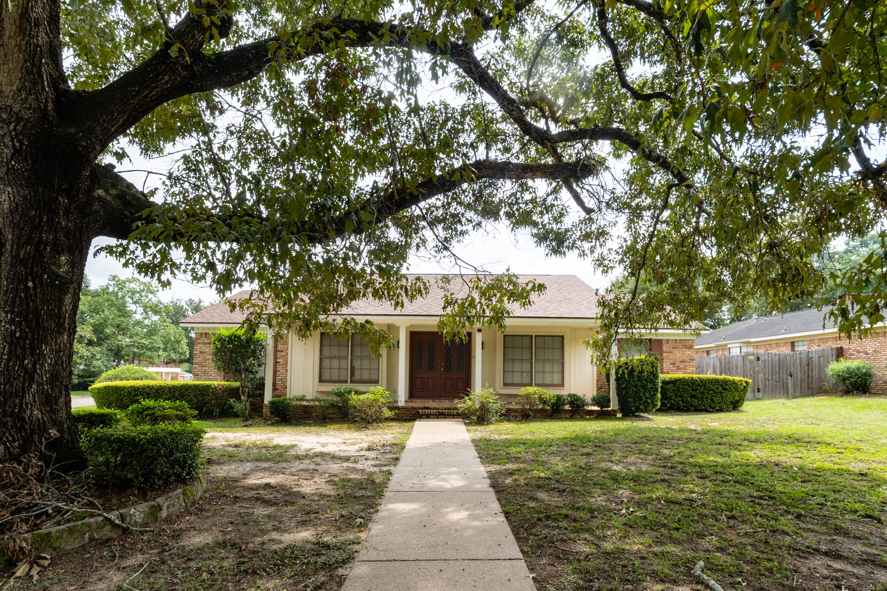 1017 Westbury Drive